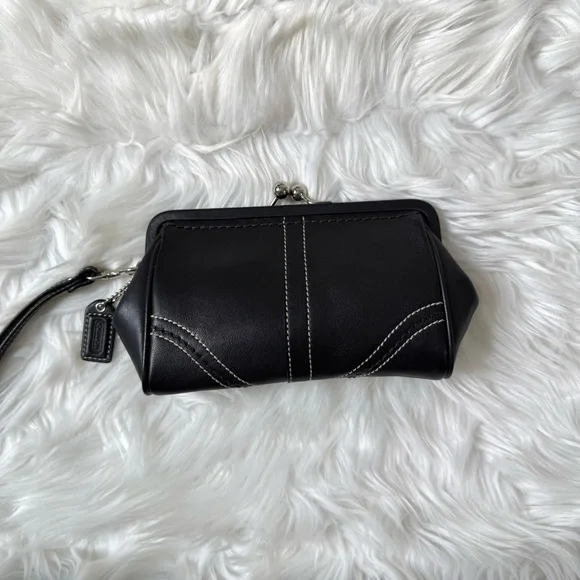 Coach RARE Kisslock Y2K Black Leather Clutch Wristlet - Picture 13 of 16